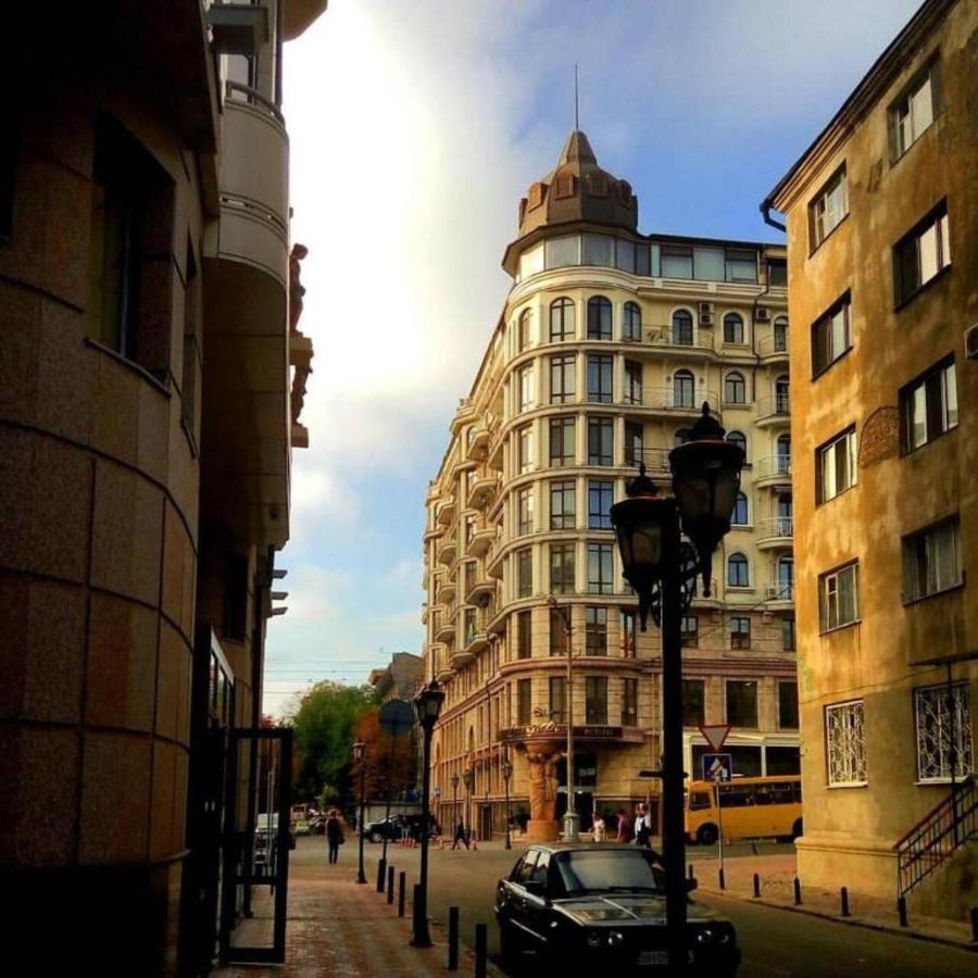 Apartment On Grecheskaya 5 Одесса Экстерьер фото