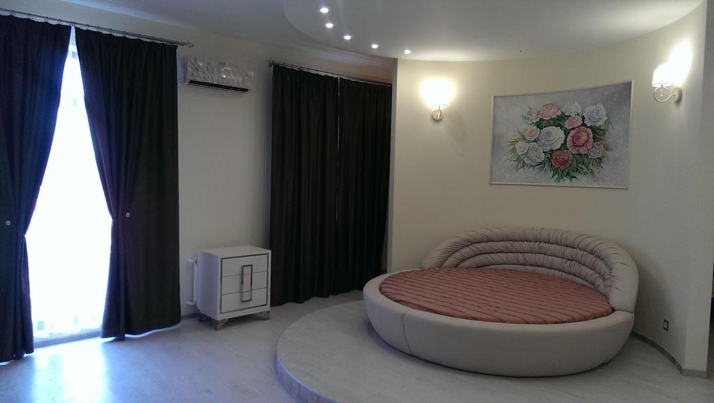 Apartment On Grecheskaya 5 Одесса Экстерьер фото