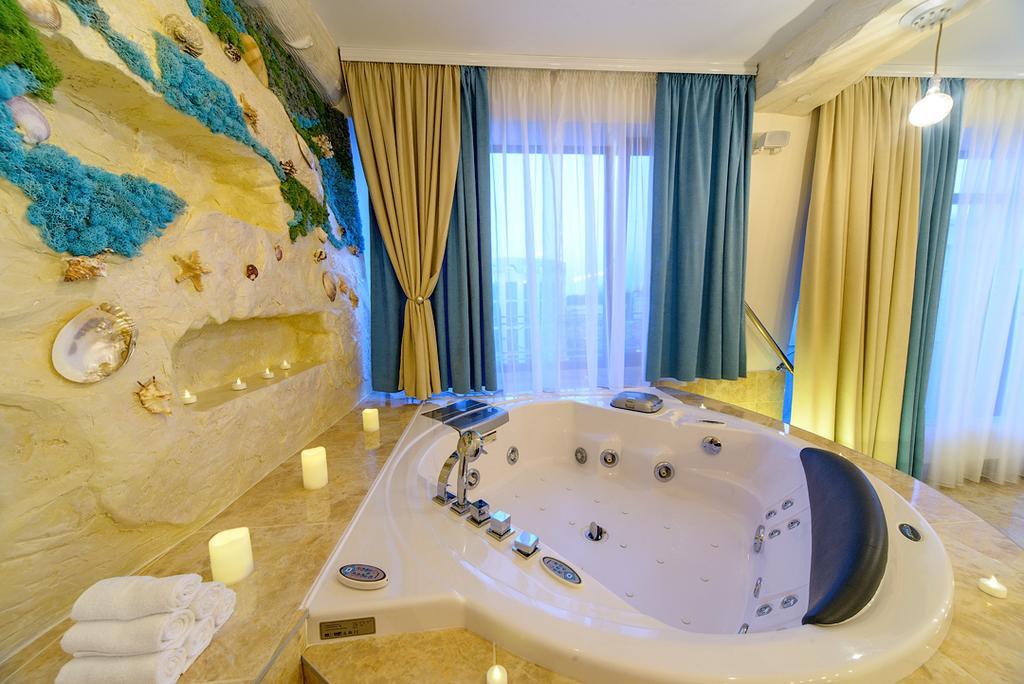 Apartment On Grecheskaya 5 Одесса Экстерьер фото
